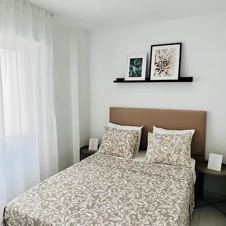 Sant Roc Apartment *